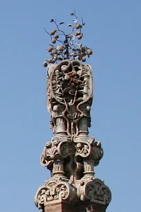 Tree with the golden apples, Finca Güell, Barcelona