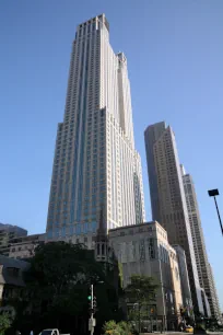 900 North Michigan Avenue of the Magnificent Mile in Chicago