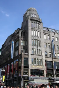 Palác Koruna, Wenceslas Square, Prague